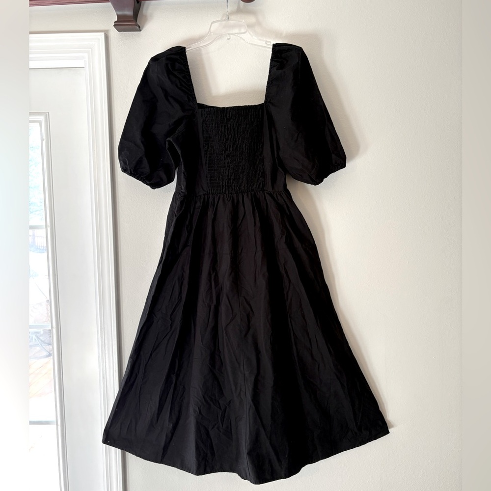 H&M Midi Dress w Puff Sleeves